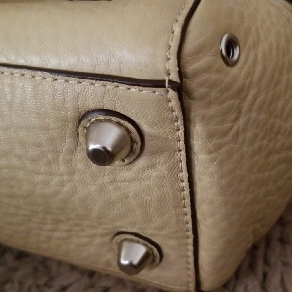 Authentic Coach handbag - Picture 7 of 7